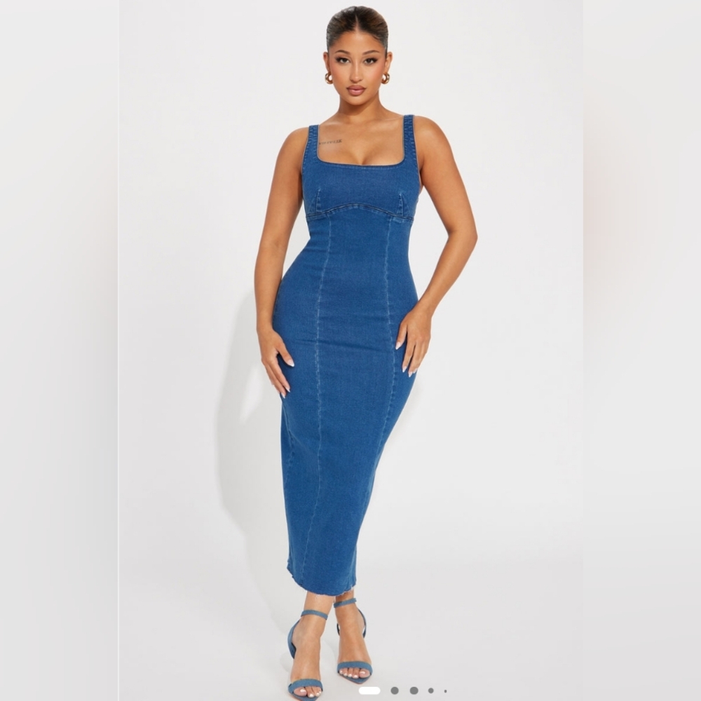 Denim Blue Midi Dress Size Medium NWOT